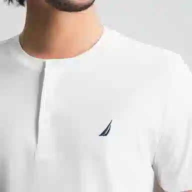 NAUTICA T