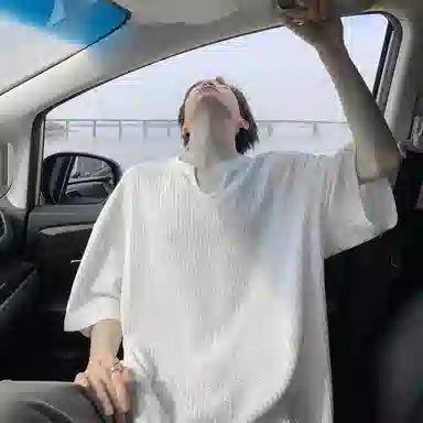 NEAR HERE UCleanfitT