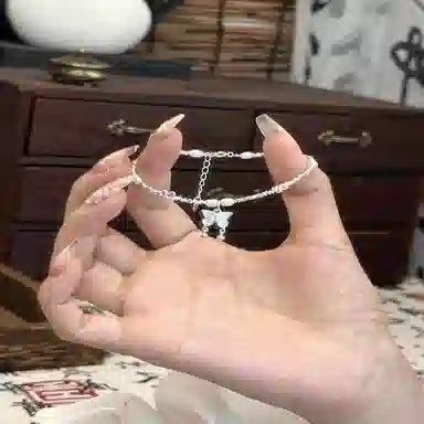 999