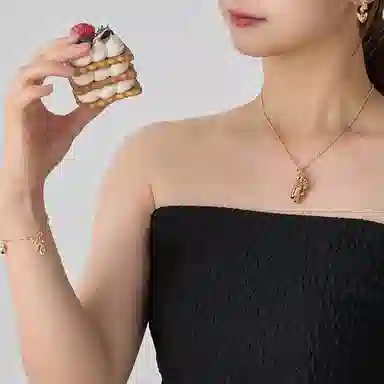 TZT SPHYNX NECKLACE- 925