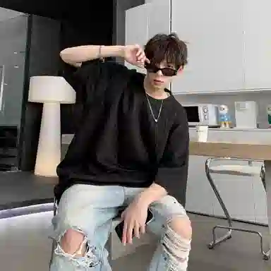 Fakeyoung T