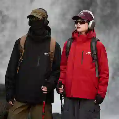 依文  美式复古潮牌山系户外纯色雪山山脉字母印花登山徒步连帽三合一休闲宽松  防水防风透气保暖冲锋衣 男女同款