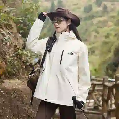 依文  美式复古潮牌山系户外纯色雪山山脉字母印花登山徒步连帽三合一休闲宽松  防水防风透气保暖冲锋衣 男女同款