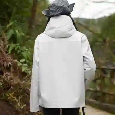 依文  美式复古潮牌山系户外纯色雪山山脉字母印花登山徒步连帽三合一休闲宽松  防水防风透气保暖冲锋衣 男女同款