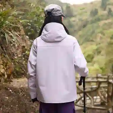 依文  美式复古潮牌山系户外纯色雪山山脉字母印花登山徒步连帽三合一休闲宽松  防水防风透气保暖冲锋衣 男女同款