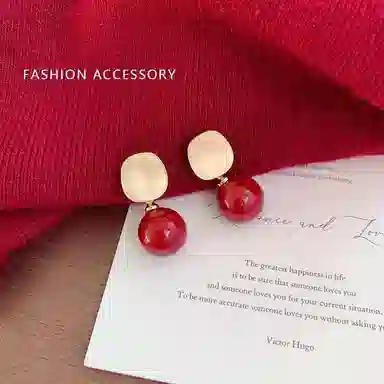 彤彤兔 安可拉红色复古 合金 耳环 女款