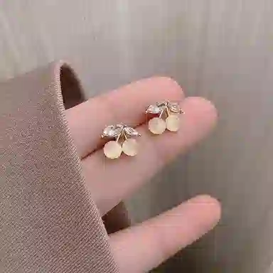 彤彤兔 小众设计感樱桃 合金 耳钉 女款