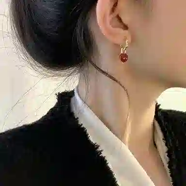 彤彤兔 小众设计复古爱心 合金 耳环 女款