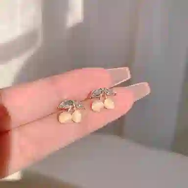 彤彤兔 小众设计感樱桃 合金 耳钉 女款