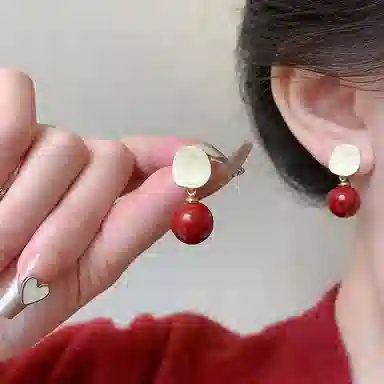 彤彤兔 安可拉红色复古 合金 耳环 女款