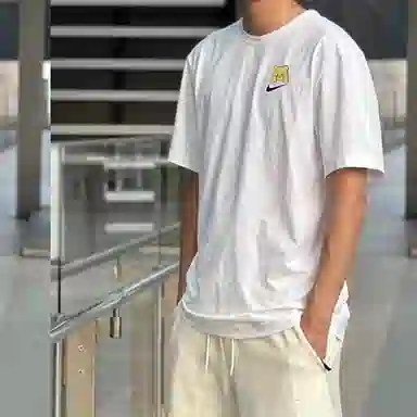 Nike T