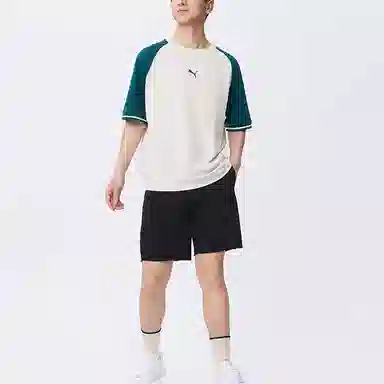PUMA WARDROBE ESS OVERSIZED LOGO TEE T