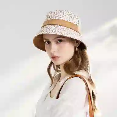 ELLE