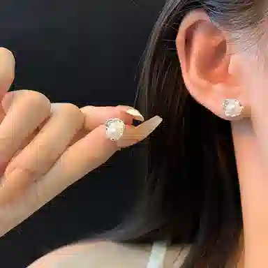 彤彤兔 小巧甜美几何气质 合金 耳钉 女款