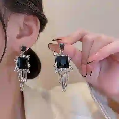 彤彤兔 方形融岩 合金 耳环 女款