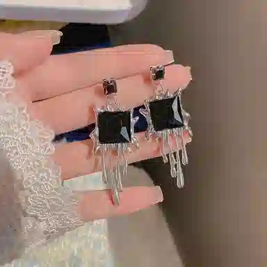 彤彤兔 方形融岩 合金 耳环 女款