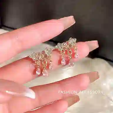 彤彤兔 温柔轻奢粉色闪钻花朵 合金 耳钉 女款