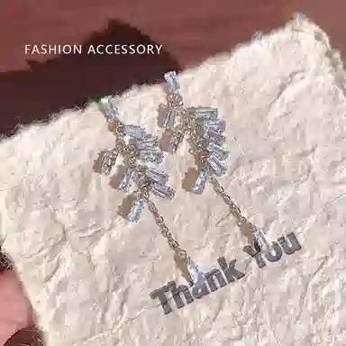 彤彤兔 韩系显脸瘦复古长款流苏 合金 耳环 女款