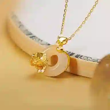 金大福 康乃馨平安扣 永恒的爱新中式国潮甜蜜浪漫告白平安纳福招财转运纯银轻奢小众显白气质锁骨链#好运 玉髓 项链 女款
