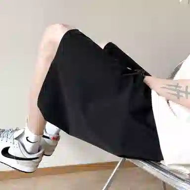 UNthemed Summer Breeze Shorts