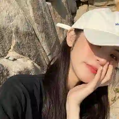 优幽兰 潮流百搭显脸小大头围韩版设计感字母刺绣遮阳学生户外出游防紫外线太阳素颜遮脸 棉 鸭舌帽 女款