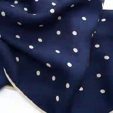 山一丸 春秋菱形巾真丝软糯波点小领巾 丝巾 女款