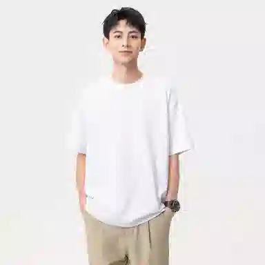 Hansca T