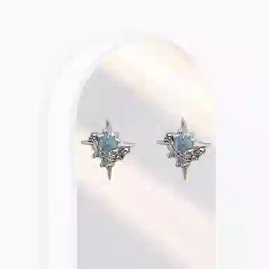 GUDS GAVE Four-Point Star Earrings