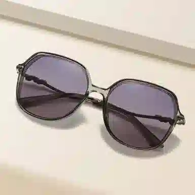 PRETTYALLUSION TR90