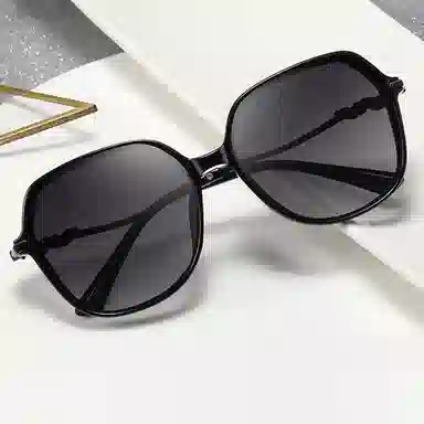PRETTYALLUSION TR90