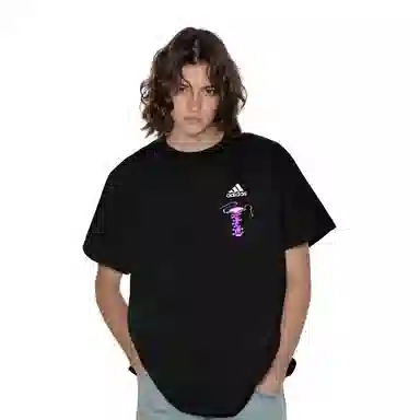 adidas T