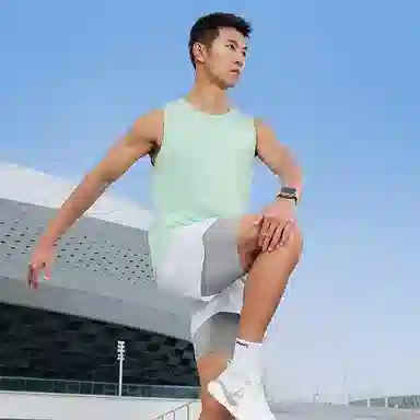 匹克 吸湿透气运动健身休闲舒适跑步简约无袖训练背心 男款 白绿