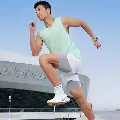 匹克 吸湿透气运动健身休闲舒适跑步简约无袖训练背心 男款 白绿