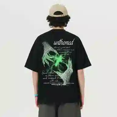 UNthemed T