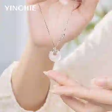 【999足银|高品质】 银千惠 事事如意兰花蝴蝶平安扣纯银镶玉吊坠 新中式招财纳福小众轻奢高级感女生温柔气质锁骨链 玉髓 玉石项链 女款