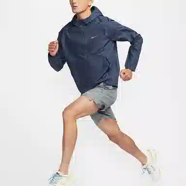 Nike MILER Repel Logo