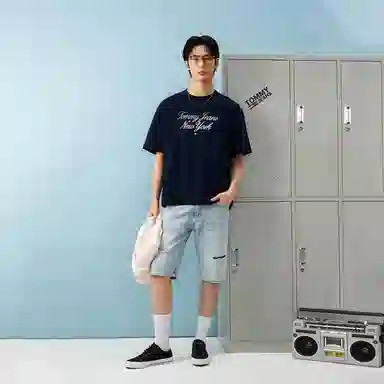 Tommy Hilfiger logoT