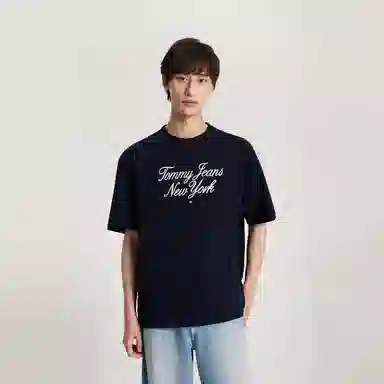 Tommy Hilfiger logoT