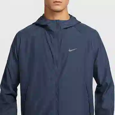 Nike MILER Repel Logo