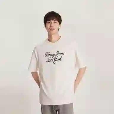 Tommy Hilfiger logoT