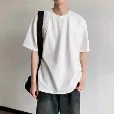 URBAN AUTHENTIC T