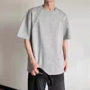 URBAN AUTHENTIC T
