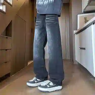 URBAN AUTHENTIC