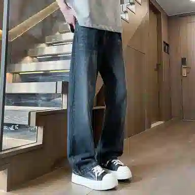 URBAN AUTHENTIC