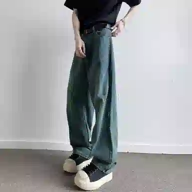 FAKE VINTAGE