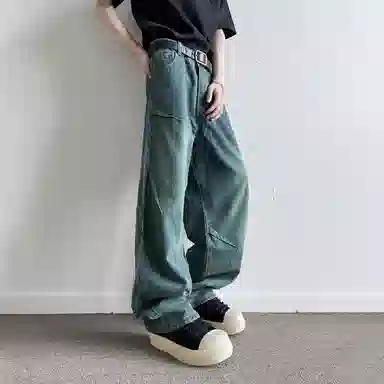 FAKE VINTAGE