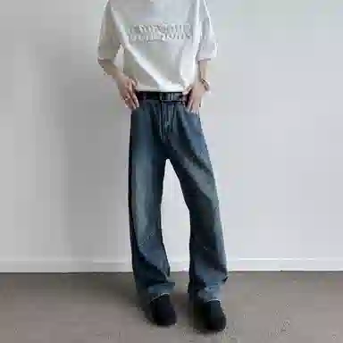 FAKE VINTAGE