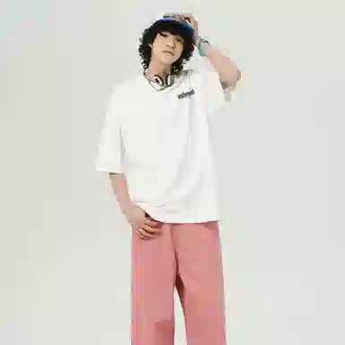 UNthemed T