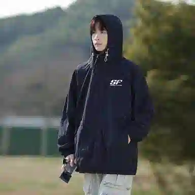 SNOW FLYING upf100+logo