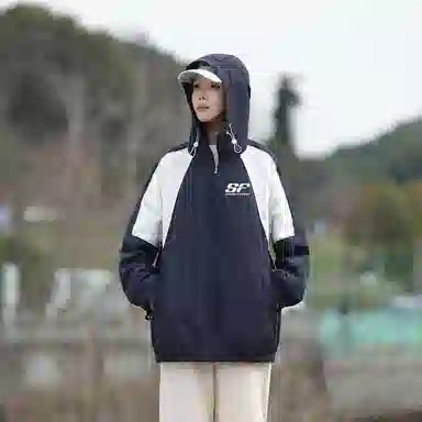 SNOW FLYING upf100+logo